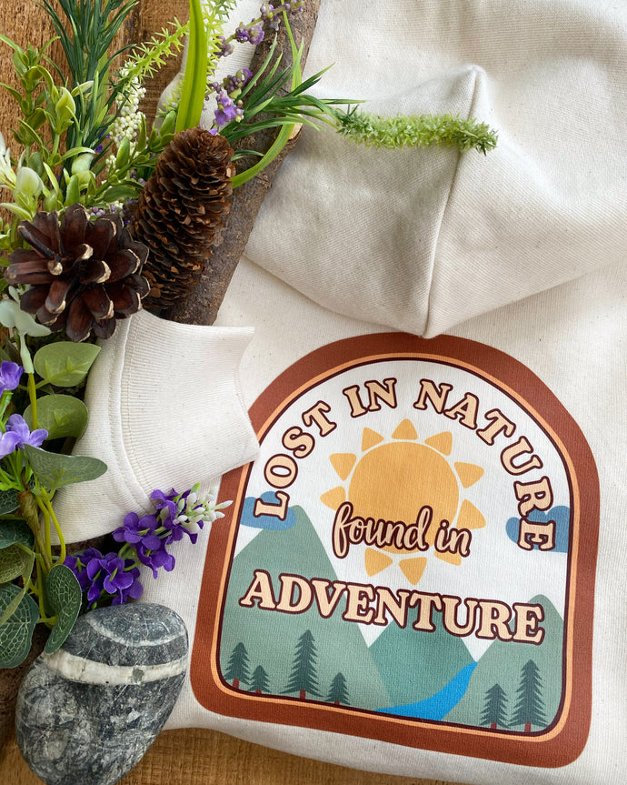 Lost In Nature - Pullover Hoody